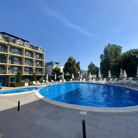 Jasmine A17 Cozy Sunny * Slantchev Briag
